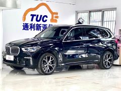 BMW X5 2022 facelift xDrive 40Li M sports package - фото 1
