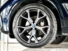 BMW X5 2022 facelift xDrive 40Li M sports package - фото 6