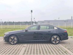 BMW 5 Series 525Li M Sports Package - фото 3