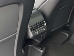 Tesla Model Y 2022 facelift, long-range all-wheel drive version - фото 12