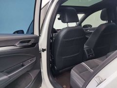 Volkswagen Golf 2023 280TSI DSG R-Line - фото 9