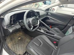 Lexus Elantra 2022 1.5L CVT GLX Elite Edition - фото 4