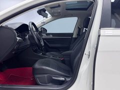 Volkswagen Lavida 2022 1.5L Automatic Comfort Edition - фото 9