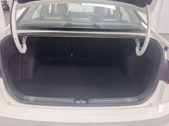 Volkswagen Bora 2025 200TSI DSG Yue Xing Navigation Edition - фото 11