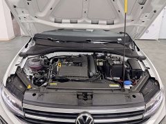 Volkswagen Bora 2025 200TSI DSG Yue Xing Navigation Edition - фото 12