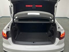 Audi A4L 40 TFSI Luxury Dynamic - фото 11