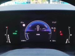 Toyota Camry Dual Engine 2.0HE Elite Edition - фото 13