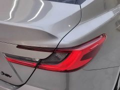 Toyota Camry Dual Engine 2.0HE Elite Edition - фото 19