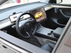 Tesla Model Y 2022 facelift, long-range all-wheel drive version - фото 11