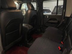 Mercedes-Benz Wrangler 2022 2.0T Highlander Four-Door Edition - фото 17
