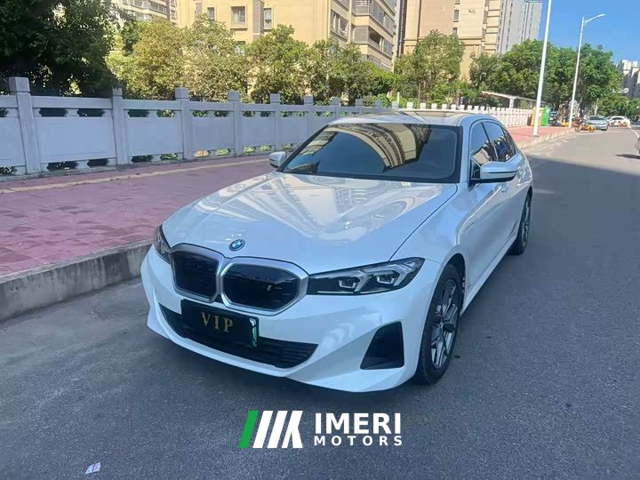 BMW i3 2022 eDrive 35 L - автомобиль из Китая