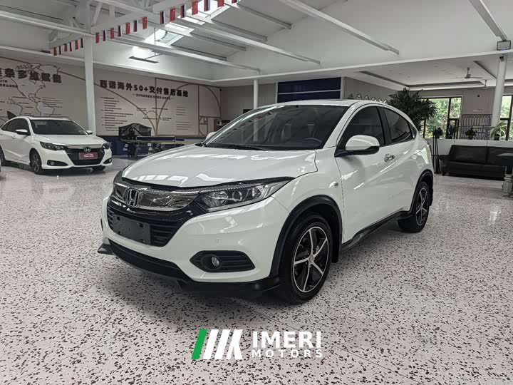 Lynk & Co Binzhi 1.5L CVT Elite Intelligent Edition - автомобиль из Китая