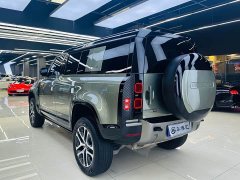Land Rover Defender 110 3.0T P400 X-Dynamic HSE - фото 4