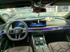 BMW 7 Series 2023 735Li M Sports Package - фото 14