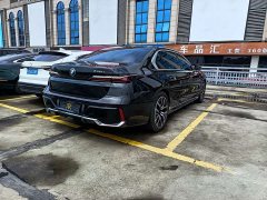BMW 7 Series 2023 735Li M Sports Package - фото 5