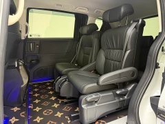 Honda Odyssey 2024 2.0L e:HEV Elite Edition - фото 17