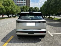 Lynk & Co eπ008 210Max extended range version 6 seats - фото 12