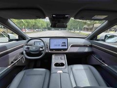 Lynk & Co eπ008 210Max extended range version 6 seats - фото 14