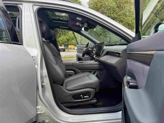 Lynk & Co eπ008 210Max extended range version 6 seats - фото 17