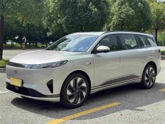 Lynk & Co eπ008 210Max extended range version 6 seats - фото 2