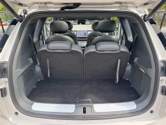 Lynk & Co eπ008 210Max extended range version 6 seats - фото 20
