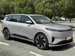 Lynk & Co eπ008 210Max extended range version 6 seats - фото 4