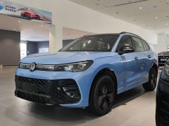 Volkswagen Tiguan L PRO 330TSI 2WD R-Line Smart Edition - фото 1