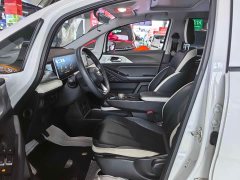 Geely Geometry E Firefly 401KM Linglong Tiger 4 seats - фото 6