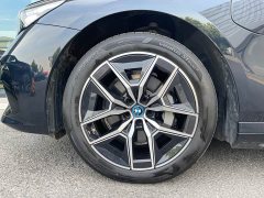 BMW i5 2024 eDrive 35L Exclusive M Sports Package - фото 6