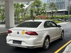 Volkswagen Lamando 230TSI DSG Fashion Edition - фото 8