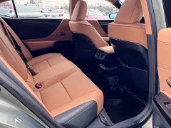 Lexus ES 200 Excellence Edition - фото 14