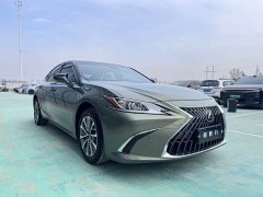 Lexus ES 200 Excellence Edition - фото 3