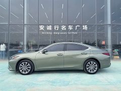 Lexus ES 200 Excellence Edition - фото 4