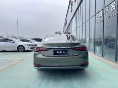 Lexus ES 200 Excellence Edition - фото 6