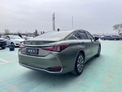 Lexus ES 200 Excellence Edition - фото 7