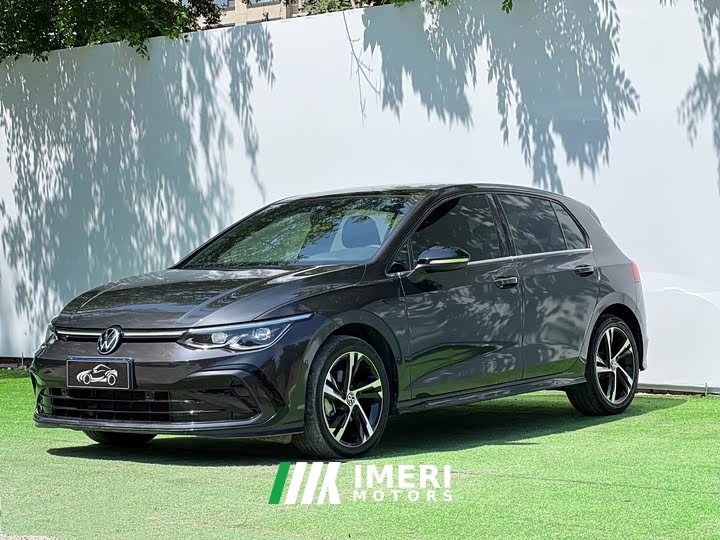 Volkswagen Golf 280TSI DSG R-Line - автомобиль из Китая