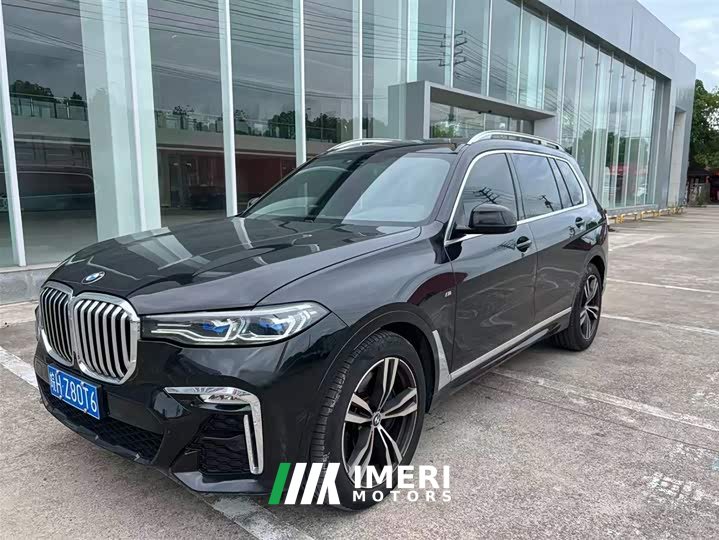 BMW X7 2022 xDrive40i M Sport Package - автомобиль из Китая