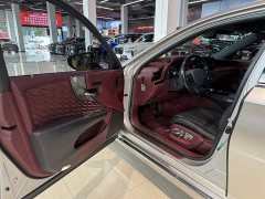 Lexus LS 500h Executive Edition - фото 19