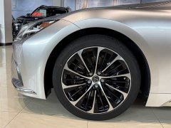 Lexus LS 500h Executive Edition - фото 7