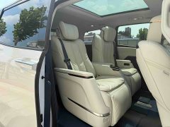 BMW Century 2025 2.0T Six-seater Yuanshi Edition - фото 12