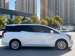 BMW Century 2025 2.0T Six-seater Yuanshi Edition - фото 4