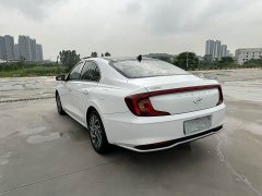 Lexus Famous pictures 2021 1.8L CVT GLX Elite Edition - фото 7