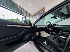 Tesla Model 3 rear-wheel drive version - фото 11