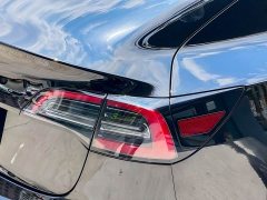 Tesla Model 3 rear-wheel drive version - фото 13