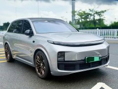 Li Auto Ideal L8 Pro - фото 2