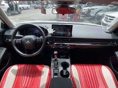 Honda Civic 240TURBO CVT Dynamic Edition - фото 6