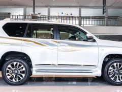 Toyota Prado (imported) 2023 4.0L automatic - фото 4