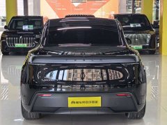 Tesla Model Y facelift long-range all-wheel drive version - фото 16