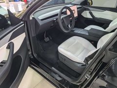 Tesla Model Y facelift long-range all-wheel drive version - фото 4