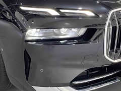 BMW 7 Series 2026 735Li Luxury Package - фото 12